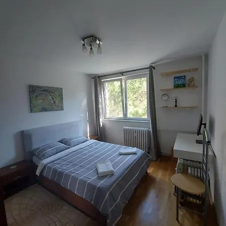Апартаменты Cozy Place *